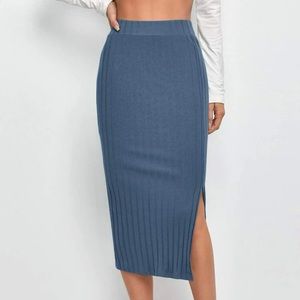 SHEIN• pencil skirt💙